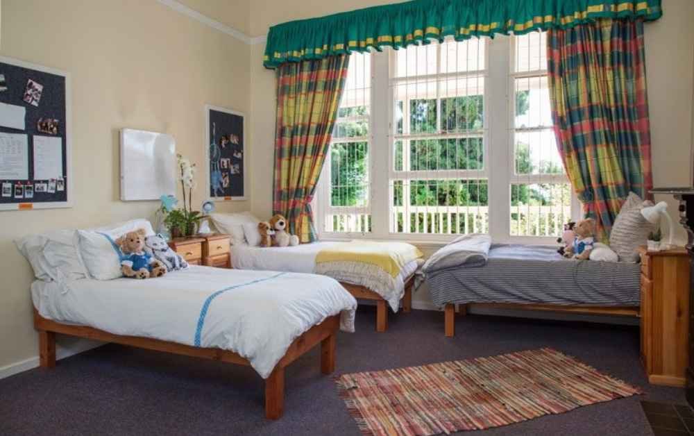 MEL International School